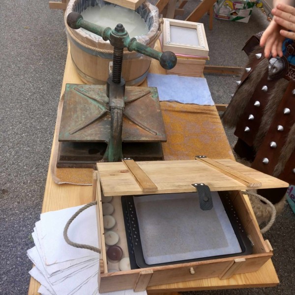 Ruční výroba a recyklace papíru