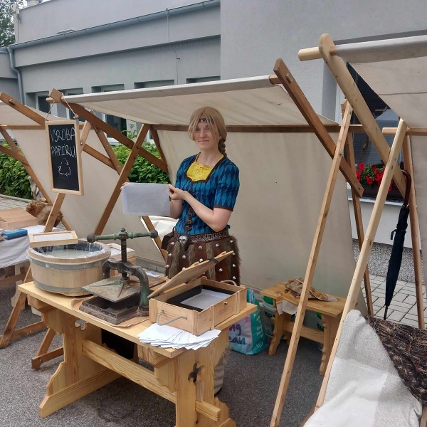 Ruční výroba a recyklace papíru